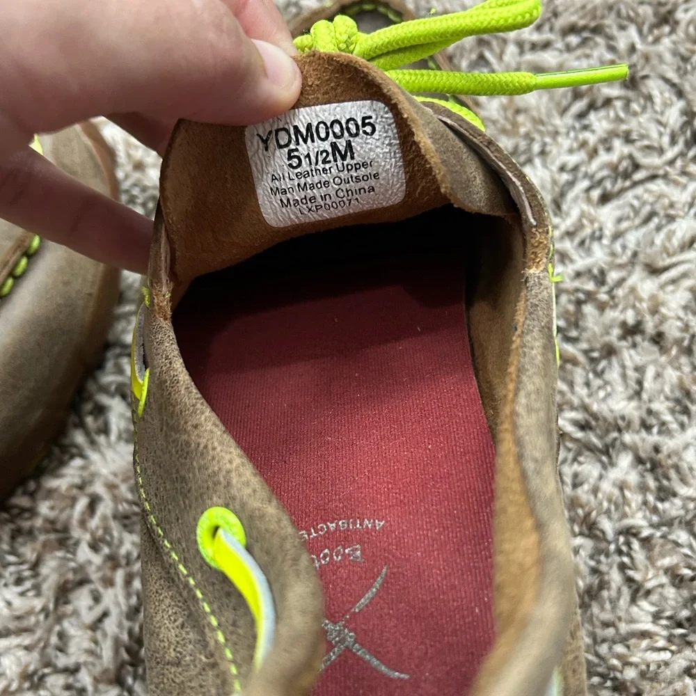 Twisted X Brown Driving Moccasin with Bright Neon Laces Sz 5 1/2 Youth